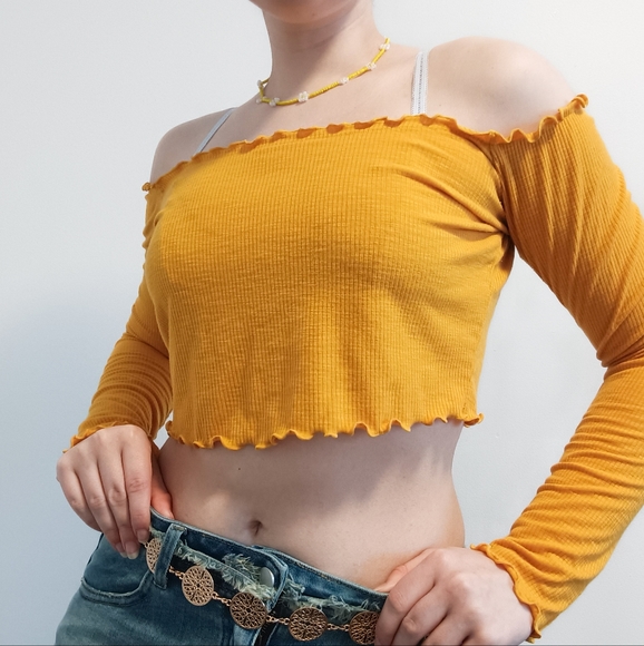 Mustard yellow long sleeve top - Picture 1 of 2